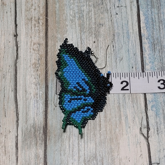 Handmade Buttlefly Wing Beaded Earrings. - Picture 3 of 6